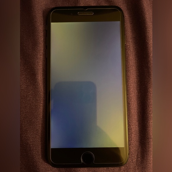 Apple iPhone 8 Plus 64 GB Smartphone Unlocked - Space Gray - Picture 5 of 16